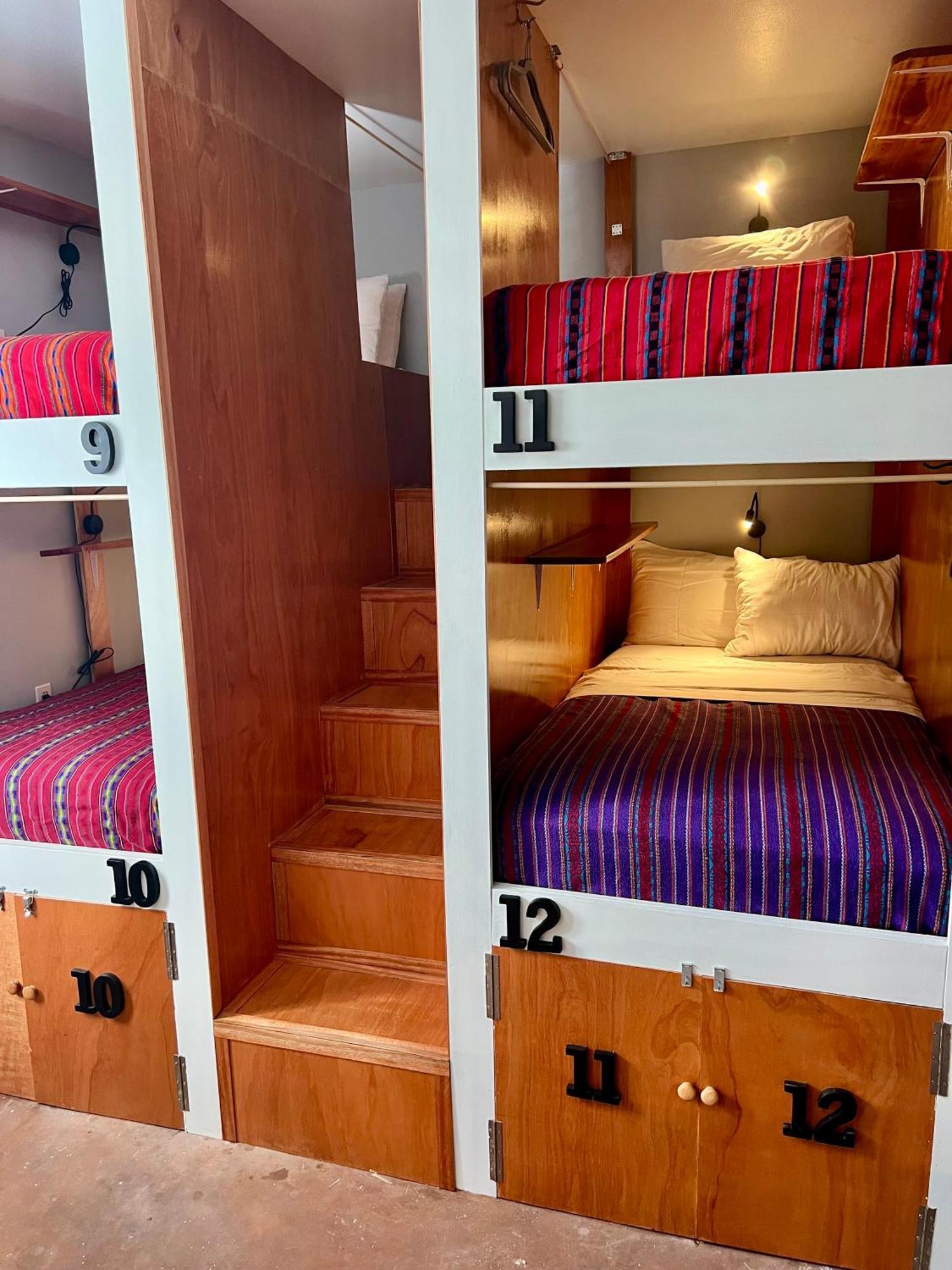 Sandbar Beachfront Hostel & Restaurant ซานเปโดร ห้อง รูปภาพ